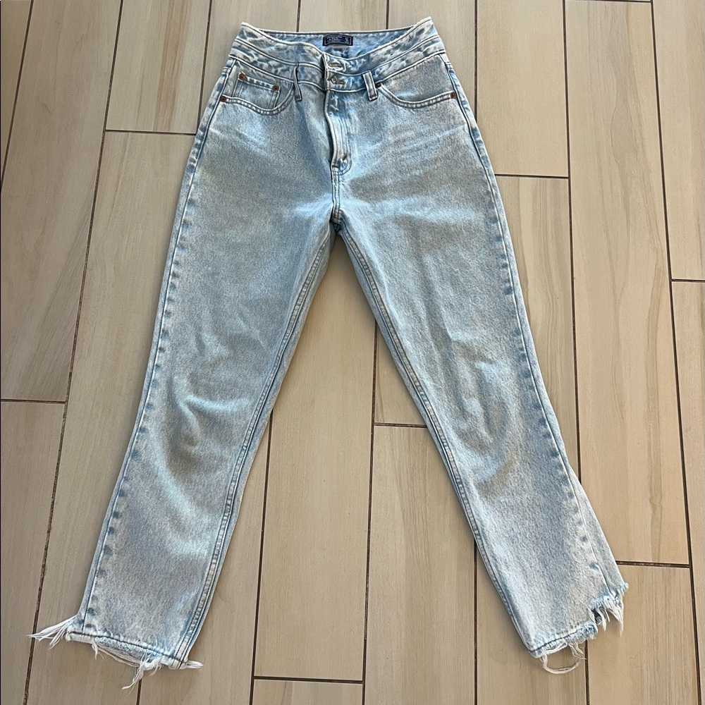 ABERCROMBIE MOM JEANS